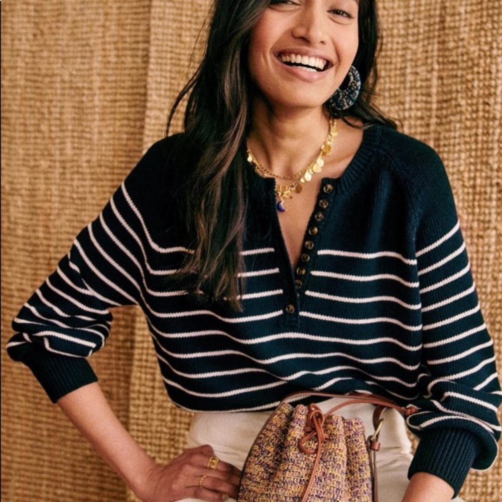 Navy/ Ecru Sweater